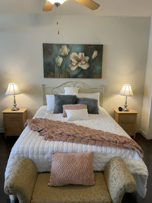 Image of Cozy Park Avenue Studio