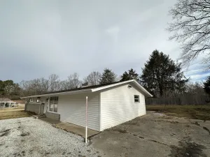Image of The Hideaway Oliver Springs, Only Min from Windrock Park