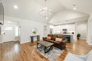 Image of Executive Stay, Modern Farmhouse Perfect Location. Garage Parking.