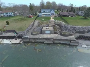 Image of Erie Escape - Lakefront Lake Erie w\/ Pool