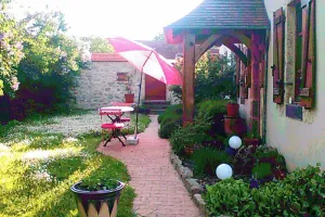 Image of Maison charmante à Montoldre + jardin