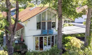 Image of 25 Min to the Center - 220 m2 Artist's House Villa South of Munich