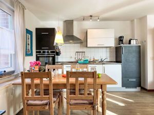 Image of Cosy apartment for 3 people with WIFI, TV, balcony and parking