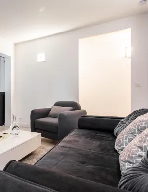 Image of D&E - PARIS-DISNEY - HOLIDAYS APARTMENT - APPARTEMENT DE VACANCES - 5 CHAMBRES- 5 SDB - 5 BEDROOMS - 5 BATHROOMS - Netflix
