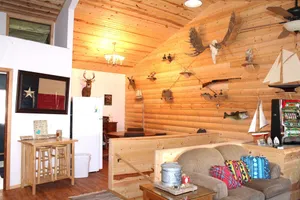 Image of Large cabin for reunions , family gatherings or duck hunting