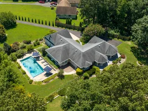 Image of Queenstown Waterfront | Boat Ramp | Pool | Private Dock