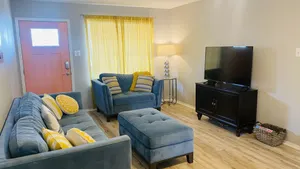 Image of Cozy cottage minutes away from great fishing and ferry to the island!