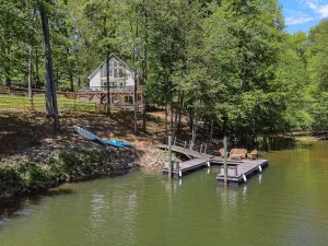 Image of Waterfront Cottage Getaway - Private Dock\/Fire pit\/Kayaks\/Paddleboards
