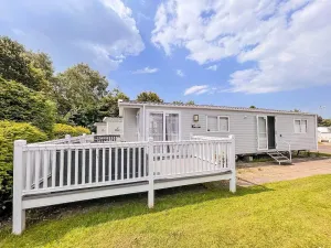 Image of Beautiful 6 Berth Caravan At Southview Holiday Park In Skegness Ref 33031S