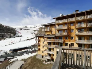 Image of Apt 4\/6 ppl, mountains view balcony