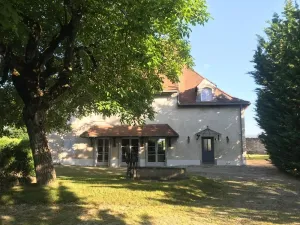 Image of Grande Maison Familiale à Proximité de Nuits-st-georges et de la Route des Vins