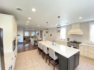 Image of Downtown -  Spacious Open Floor plan & Huge Kitchen Perfect for Family & Friend