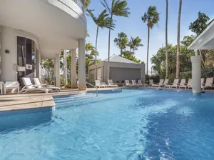 Image of Oaks Deluxe Private Apartment - With Ocean View