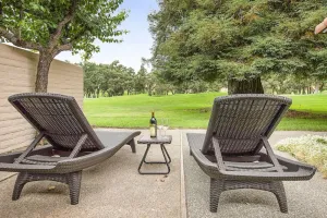 Image of Relaxation on Silverado Fairway