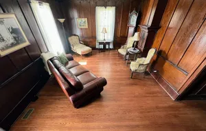 Image of Entire Historic Inn 7 bedroom \/ 6 bath Eco-friendly