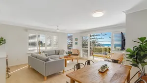 Image of Beach Pines 5 - North Kirra Beachfront