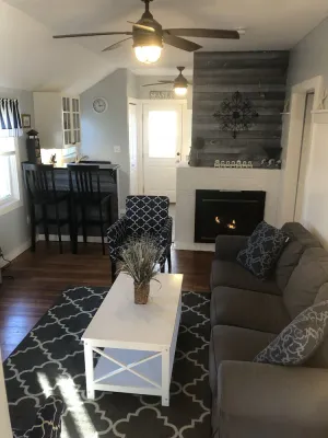 Image of Driftwood Cottage- Cozy Gas Fireplace - Walk to beach