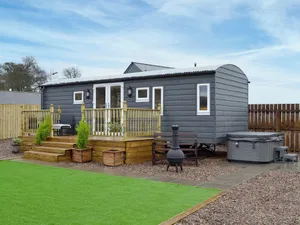 Image of This delightful shepherd’s hut offers all modern comforts whilst keeping close to nature.