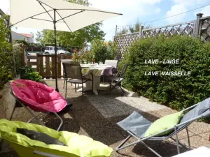 Image of Small house 4 people \"Pointe de Vallières\" private parking, beach 300m.