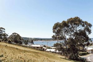 Image of Cosy House, Close to Town with Views of the Bay