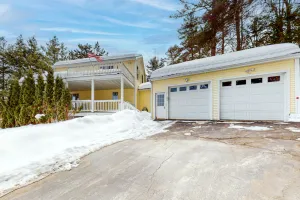 Image of Dog-friendly home with beach access, washer\/dryer, gas grill, streaming services