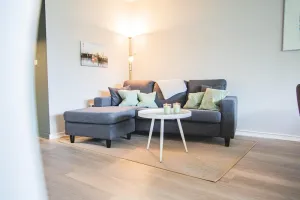 Image of The 4-room apartment with around 80 square meters of living space is located in a small residential complex with 4 thatched houses.