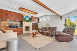 Image of Guthrie's Place - Family Resort Style Home by Echuca Holiday Homes