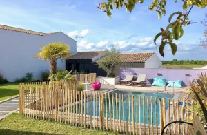 Image of Independent studio with beautiful garden and POOL on the island of Oléron