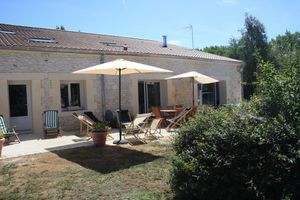 Image of Le colibri-Votre destination de zénitude - 5-bedroom house with spacious rooms