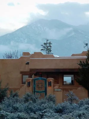 Image of House of the Turquoise Gate 360 Degree Views with Enclosed Yard