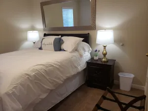 Image of Cozy and Cute apartment near Camp Lejeune (109)
