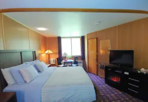 Image of King Suite - Soaking Tub and Fireplace