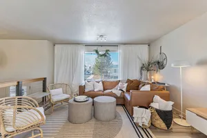 Image of King Bed, Large Sectionals, Kids Area, Outdoor Living! Curated & Cozy Scandi!