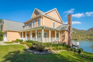 Image of Upper and Lower Cove | Large Main Home on the Tennessee River!! | 4 Bed, 3.5 Bath