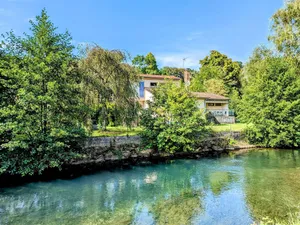 Image of Riverside Retreat: Heated Pool, Tennis, 5 Bedrooms, Private Parking