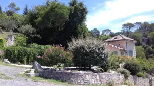 Image of Comfortable Gite with pool close to the city and the countryside