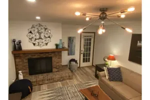 Image of Peaceful 2br near downtown, hospitals, sports center, and restaurants