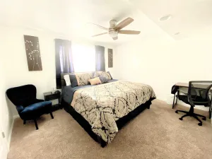 Image of Lovely Basement Suite-2 bedrooms\/1 bath with FULL kitchen and laundry!!!