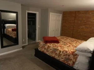 Image of ROOM 3 Luxury King Suite