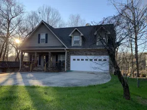 Image of Lake Front Home. 3 Large Living Spaces. Screened Porches. Pet Friendly.