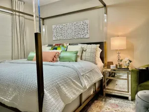 Image of Gateaway to Tajade Cozy Townhouse Living - 1.6 mi to stadium