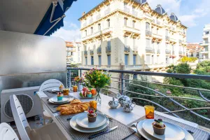 Image of LE FRANCE-MASSENET AP3015 by Riviera Holiday Homes