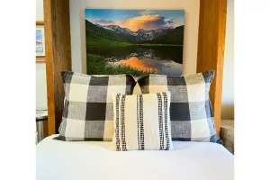 Image of Mountain Escape Granby Cozy Condo Winter Park RMNP