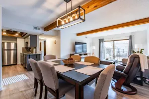 Image of Modern 2 Bed/1 Bath, In-Unit Laundry, Parking + 6 Blocks from Mayo