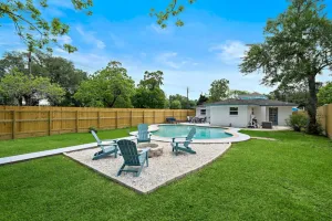 Image of Relaxing Getaway with Pool Close to Kemah Boardwalk
