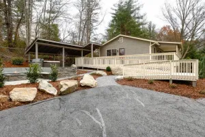 Image of Bluebird Cottage - Hot Tub, Firepit, 15 mins to DT Asheville