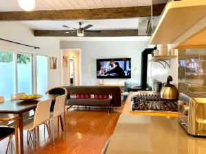 Image of Newly remodeled spacious 2bed\/2bath with backyard in Willow Glen