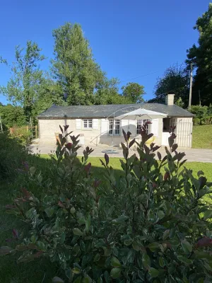 Image of Lodging at the gates of Honfleur 2\/4 people in a green setting