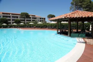 Image of T2 de charme, Swimming pool 300 m from Porto Vecchio marina, Wifi, Playground