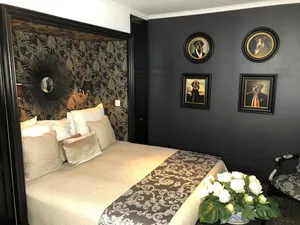 Image of Séjour Magnifique Dans le Var: Chambre Colby . Mettez Vous au Vert
